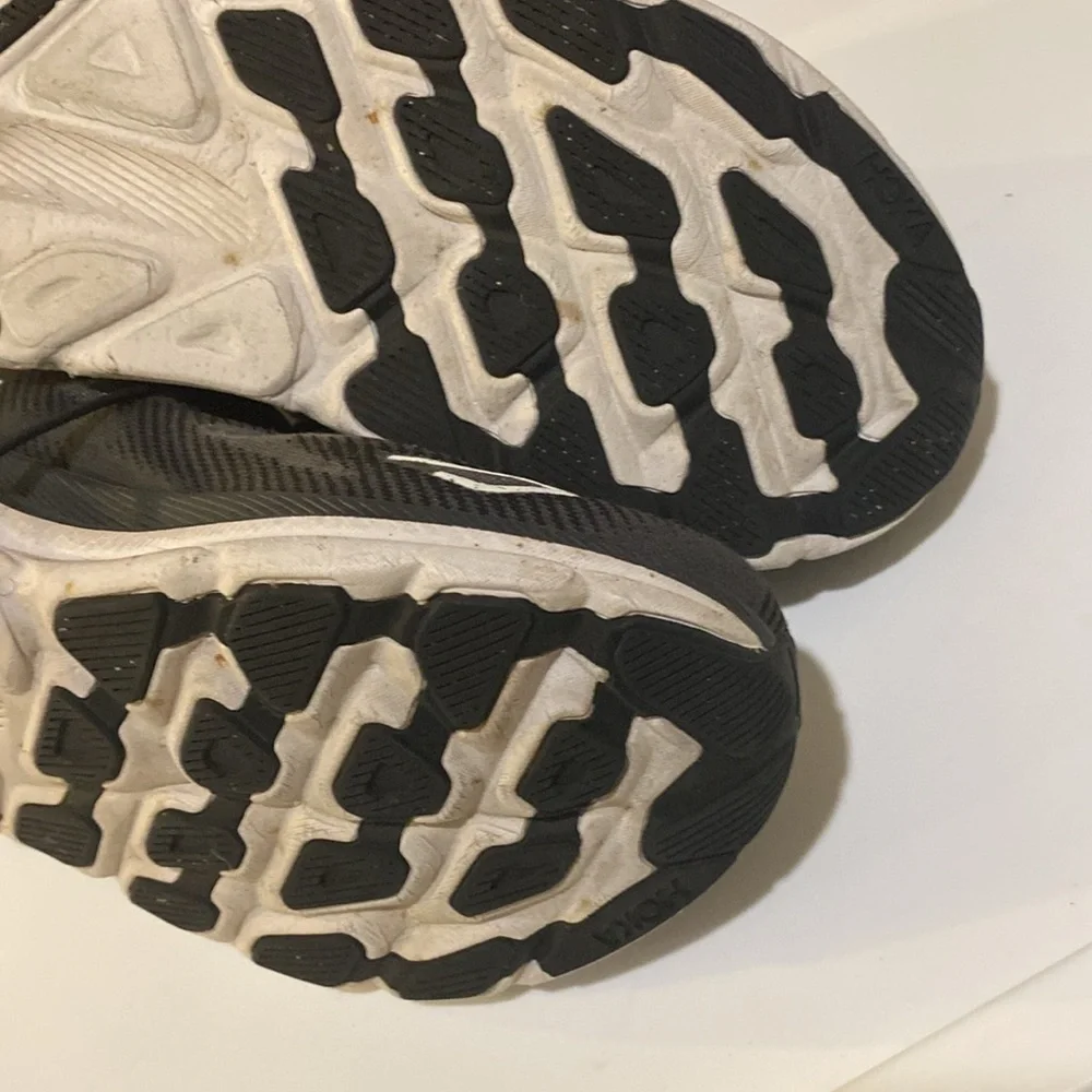 Hoka One One Womens Clifton 9 Fitness Workout Running Shoes size 9.5
